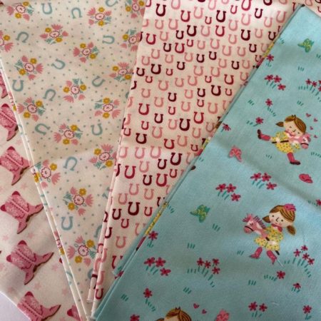 Moda - Howdy - 4 Fat Quarter Bundle