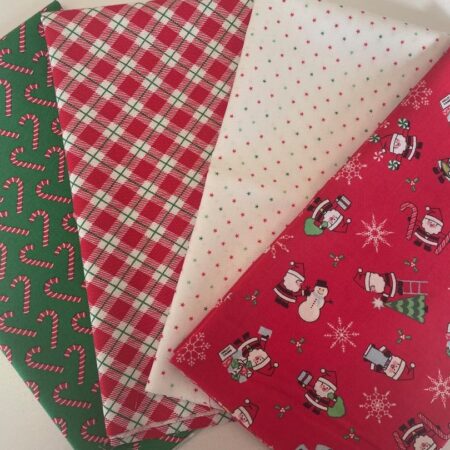 Moda - Candy Cane Lane - 4 Fat Quarter Bundle - Red