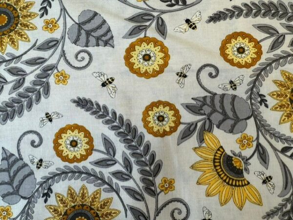 Moda - Bee Grateful - 13